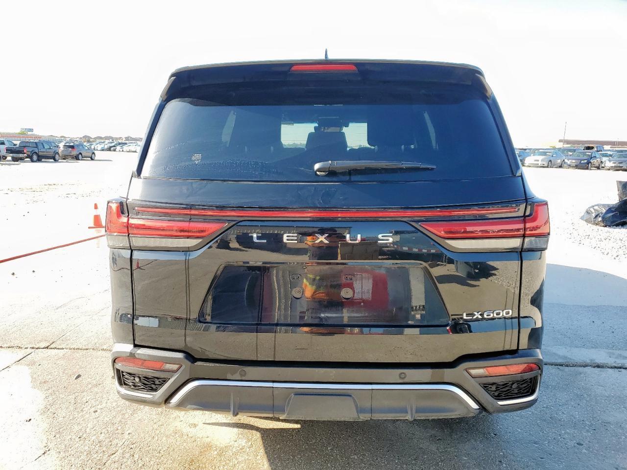 2024 LEXUS LX 600 BAS - Image 6