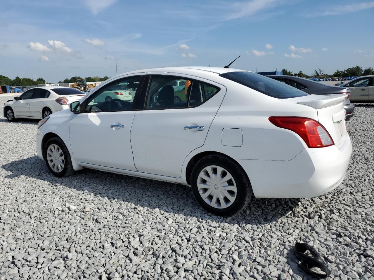 2016 NISSAN VERSA S - Image 2