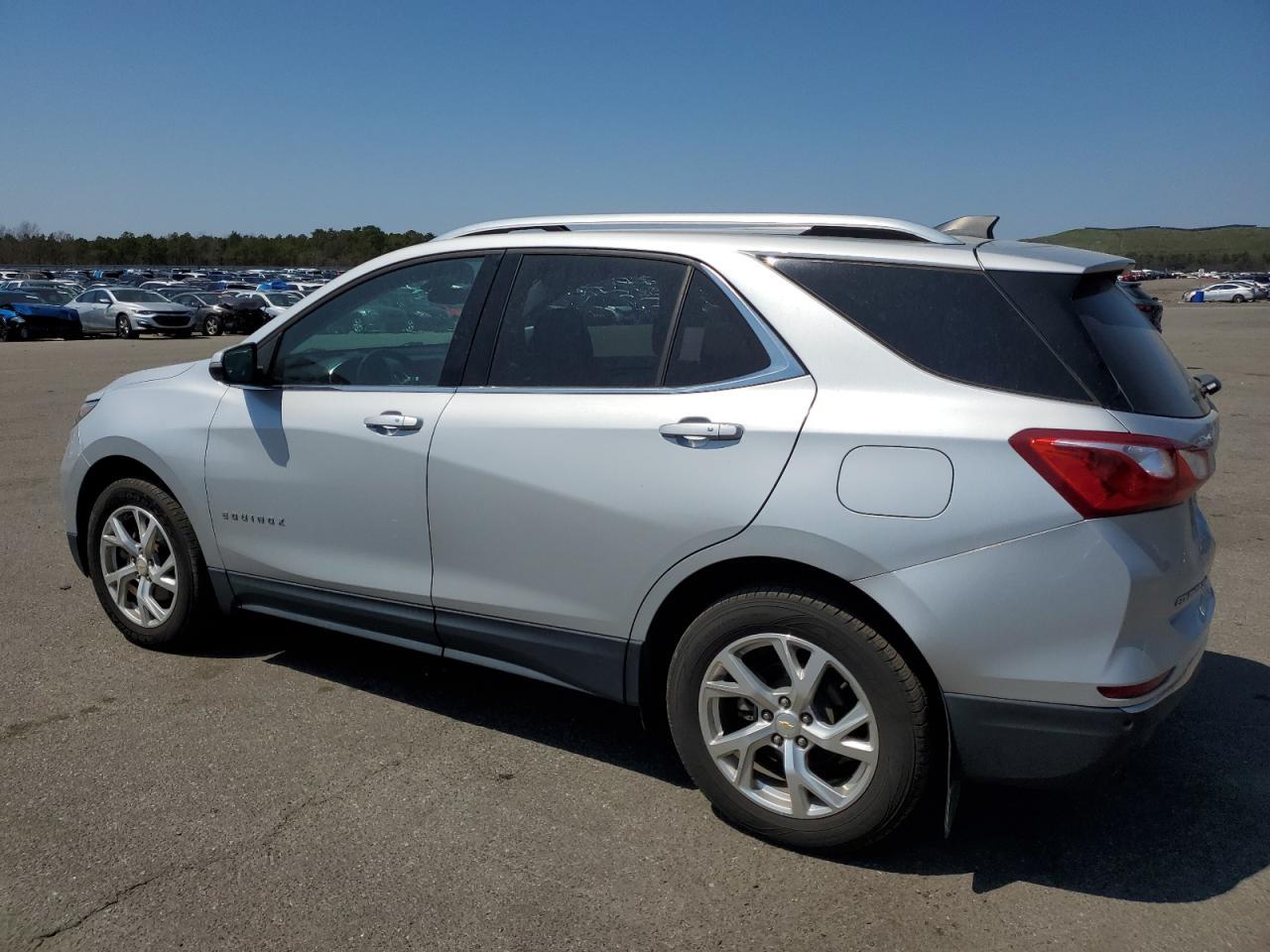 2019 CHEVROLET EQUINOX LT - Фото 2