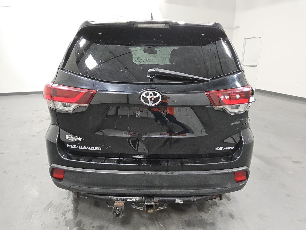 2019 TOYOTA HIGHLANDER - Image 6