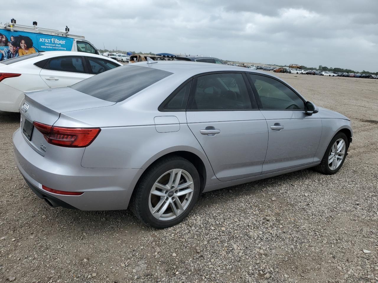 2017 AUDI A4 PREMIUM - Фото 3