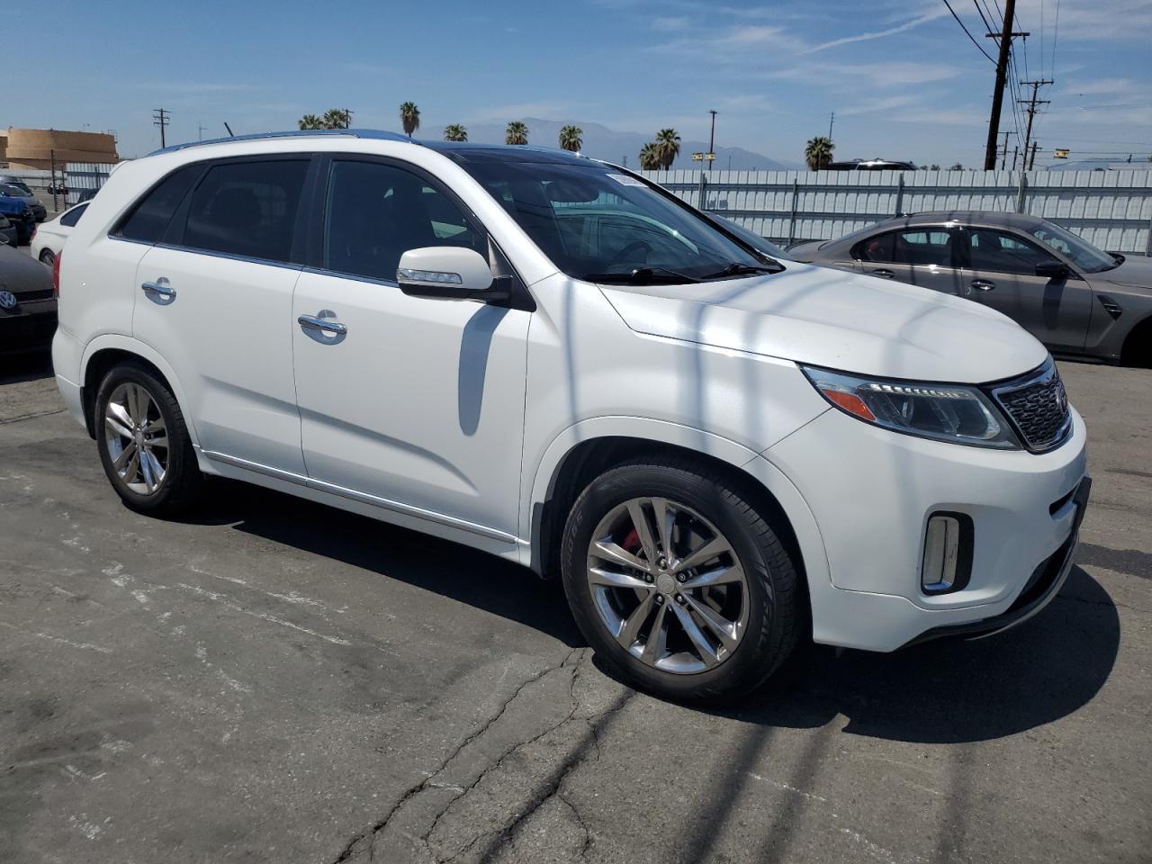 2015 KIA SORENTO SX - Image 4