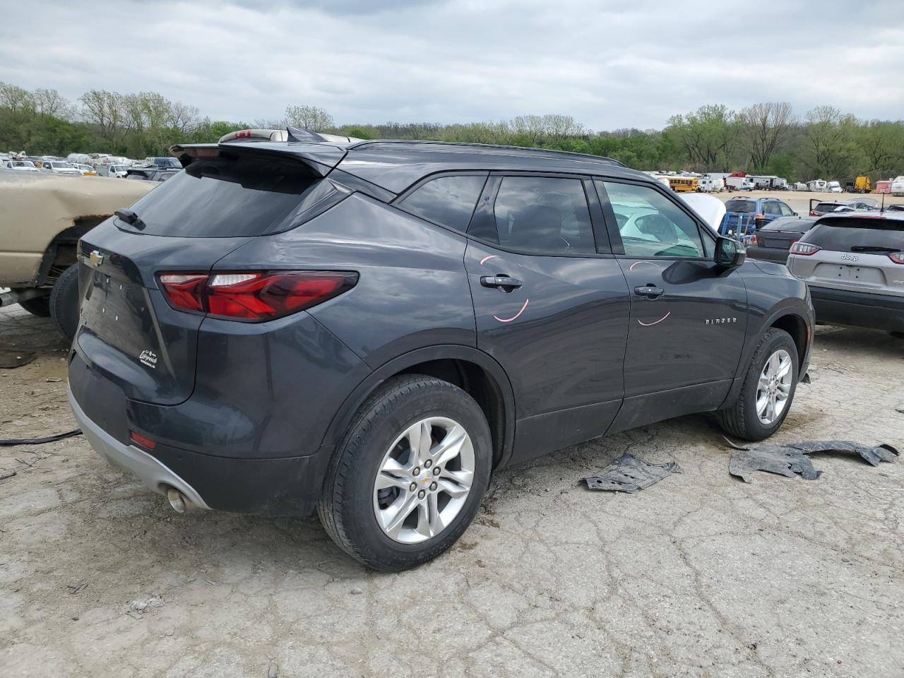 2022 CHEVROLET BLAZER 2LT - Image 3