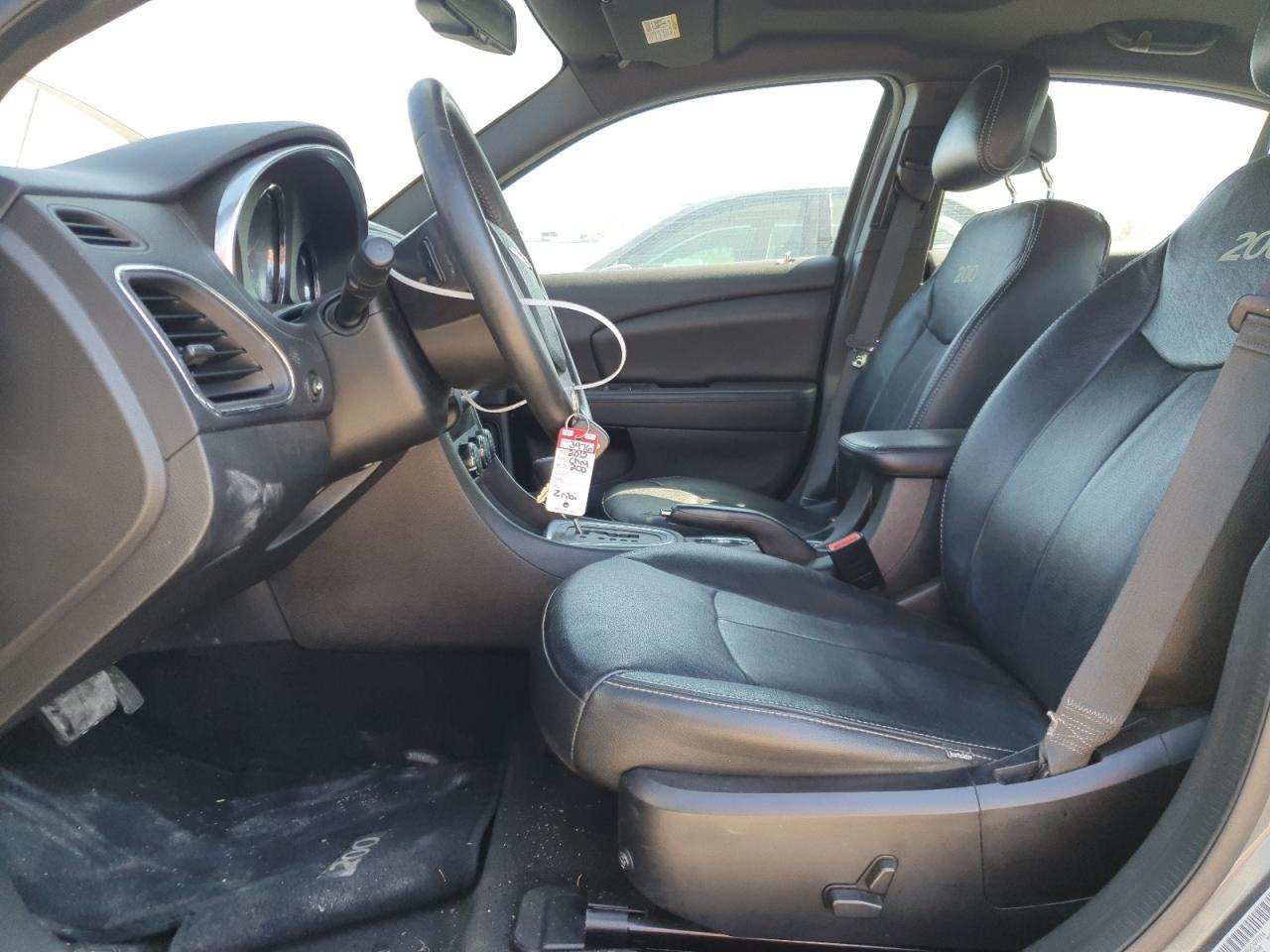 2012 CHRYSLER 200 TOURIN - Image 7