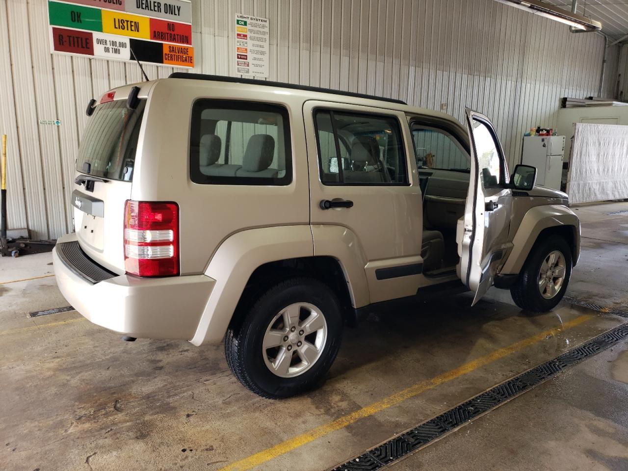 2010 JEEP LIBERTY SP - Фото 3