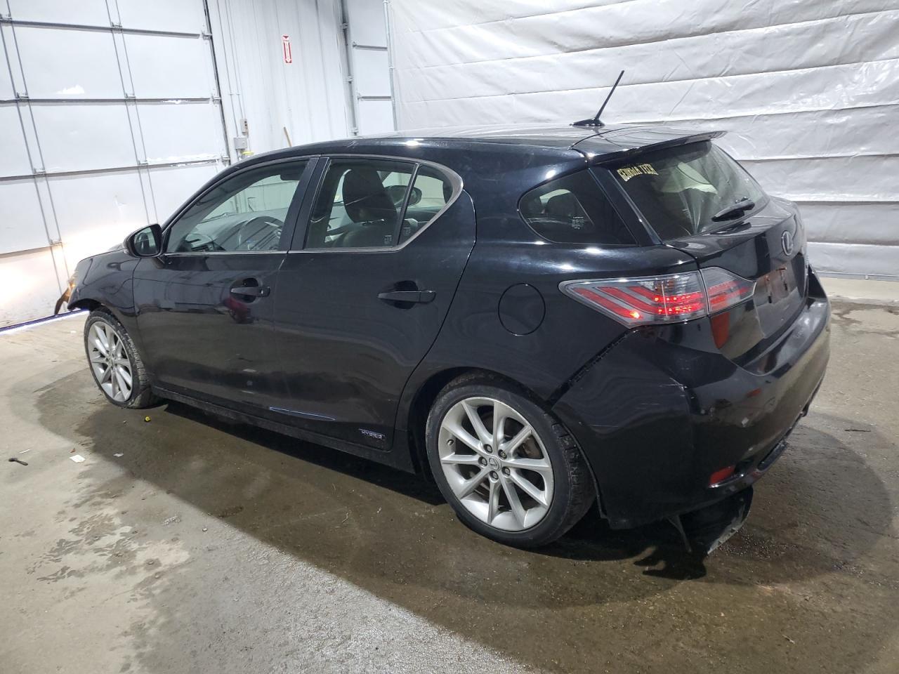 2013 LEXUS CT 200 - Фото 2