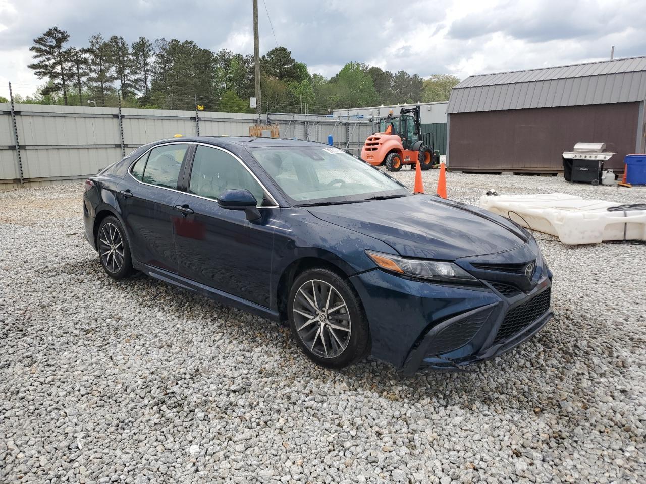 2021 TOYOTA CAMRY SE - Image 4