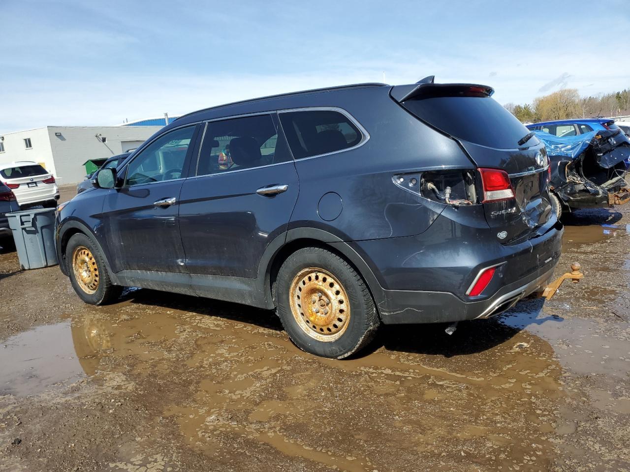 2017 HYUNDAI SANTA FE S - Image 2