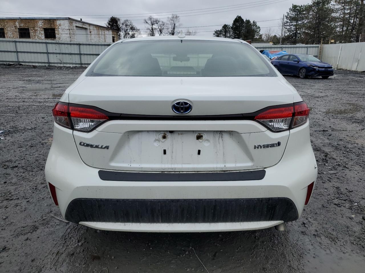 2021 TOYOTA COROLLA LE - Image 6