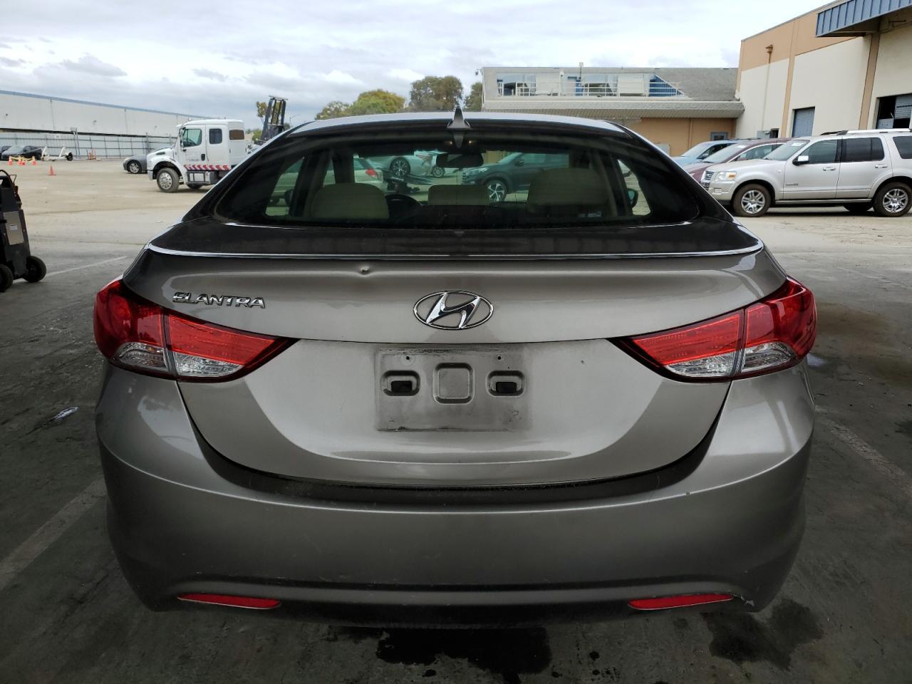 2013 HYUNDAI ELANTRA GL - Image 6