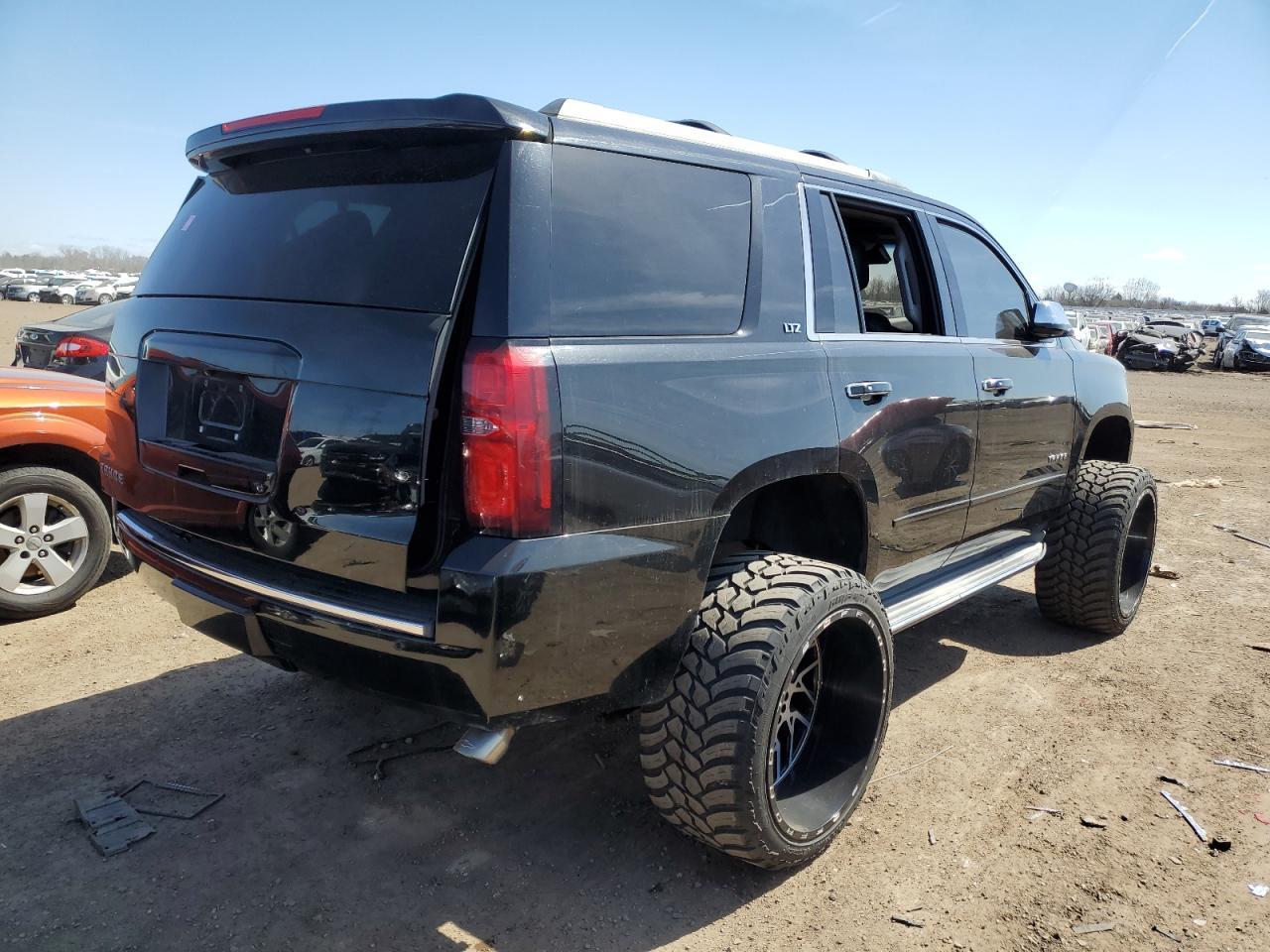 2015 CHEVROLET TAHOE K150 - Фото 3