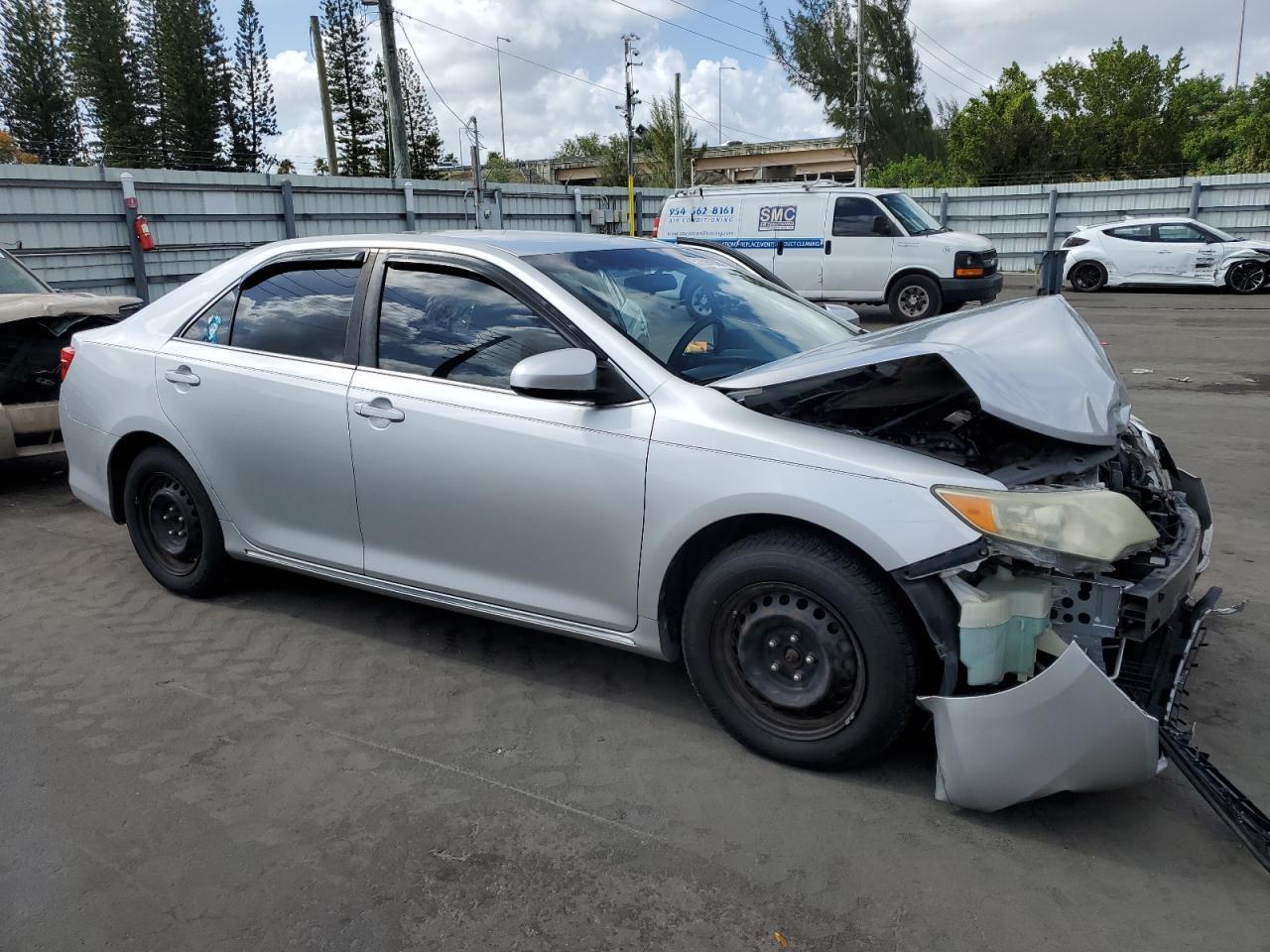 2013 TOYOTA CAMRY L - Фото 4