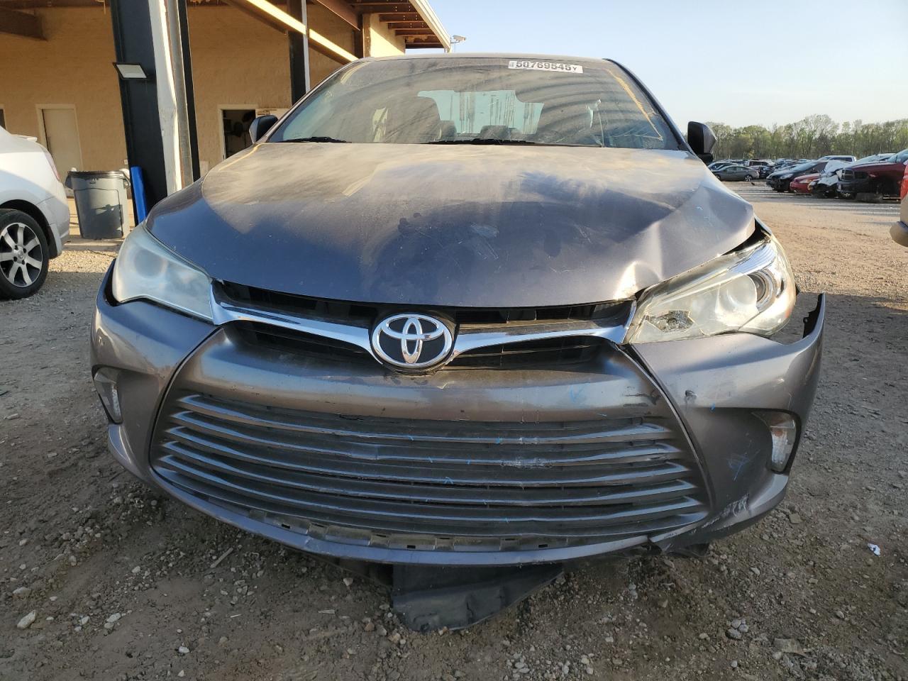 2016 TOYOTA CAMRY LE - Image 5