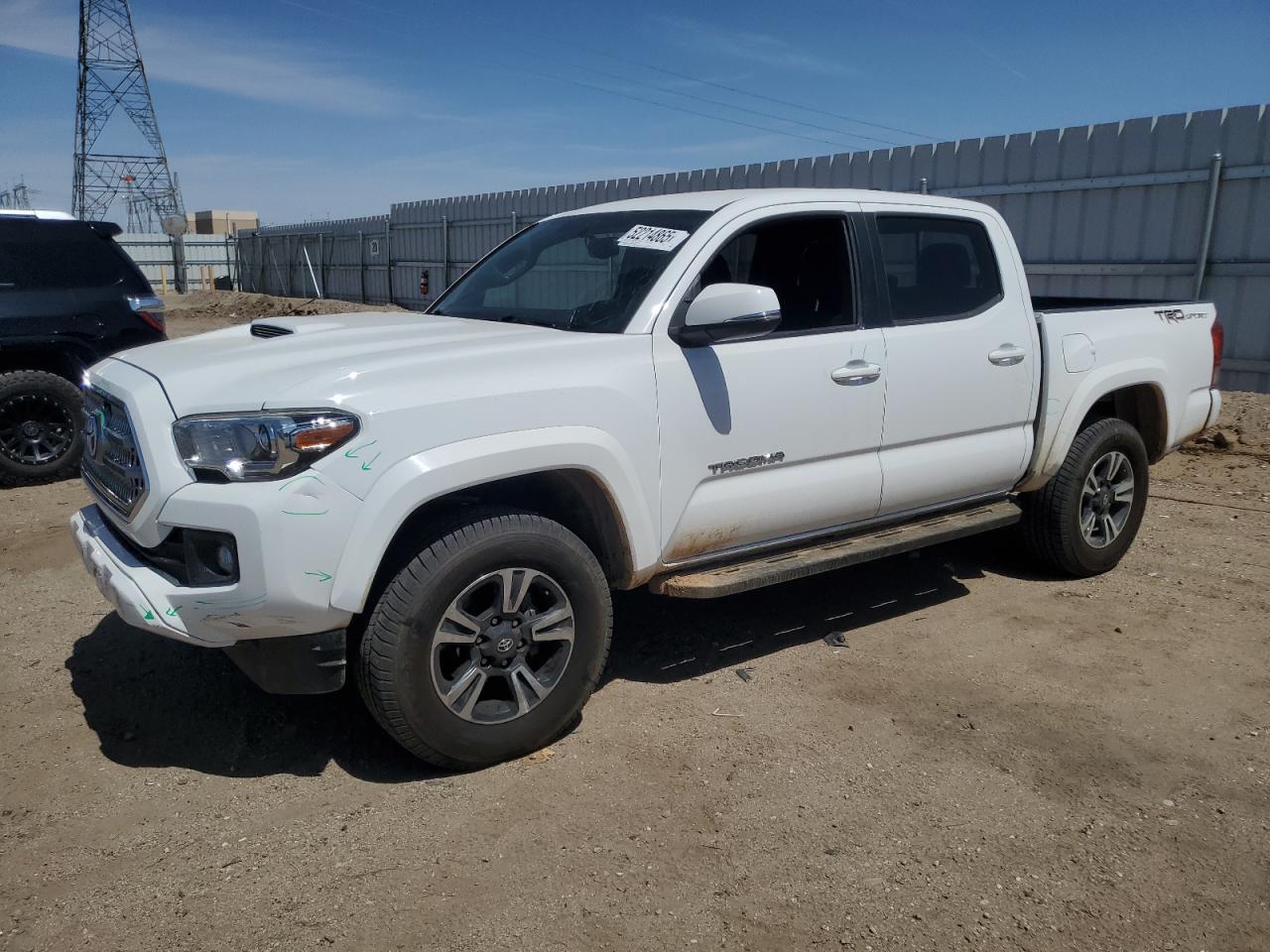 2017 TOYOTA TACOMA DOU