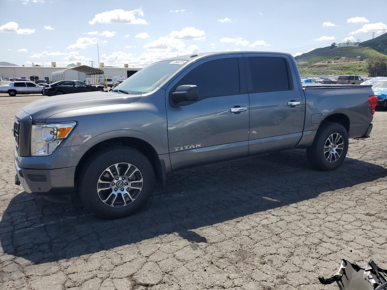 2021 NISSAN TITAN SV