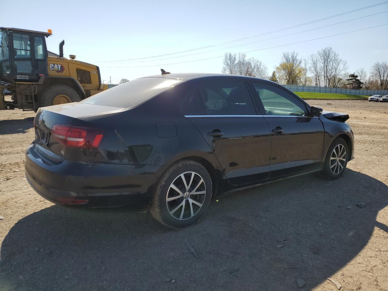 2017 VOLKSWAGEN JETTA SE - Image 3