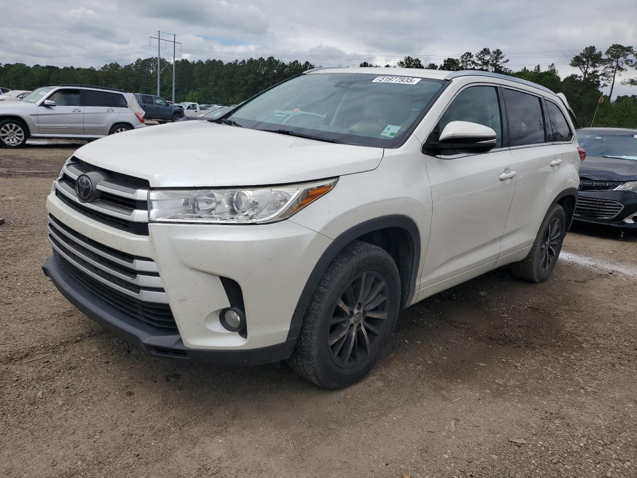 2018 TOYOTA HIGHLANDER