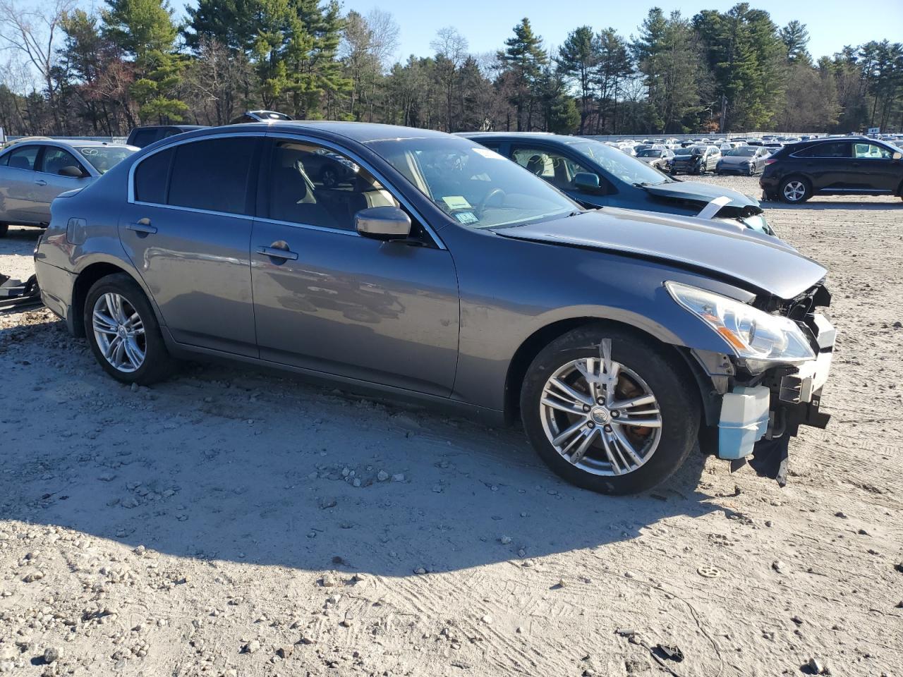 2012 INFINITI G37 - Image 4
