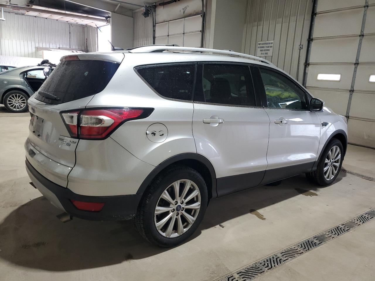 2017 FORD ESCAPE TIT - Image 3