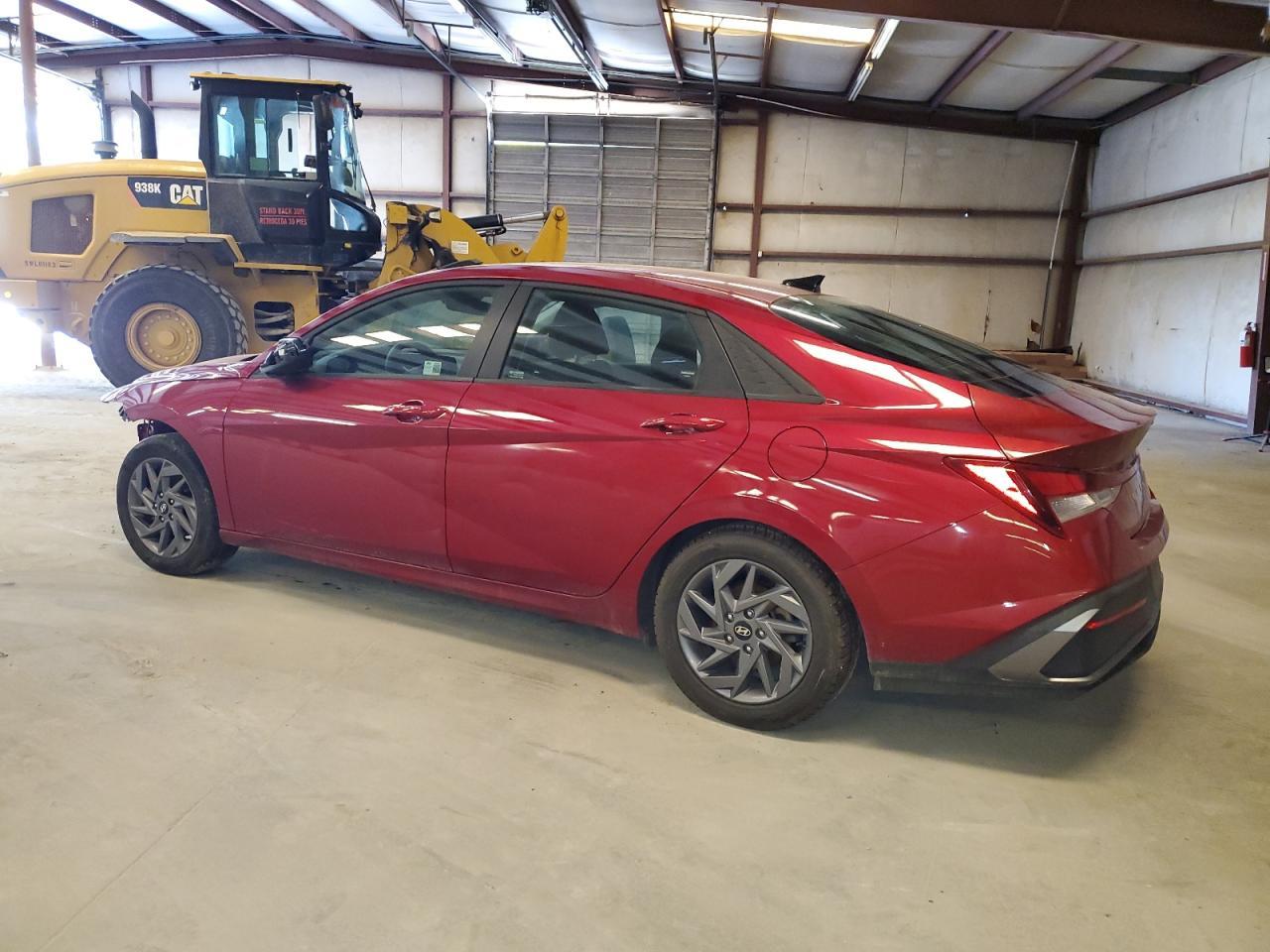 2024 HYUNDAI ELANTRA SE - Фото 2