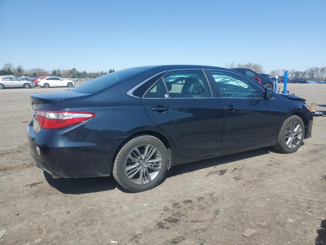 2017 TOYOTA CAMRY LE - Image 3