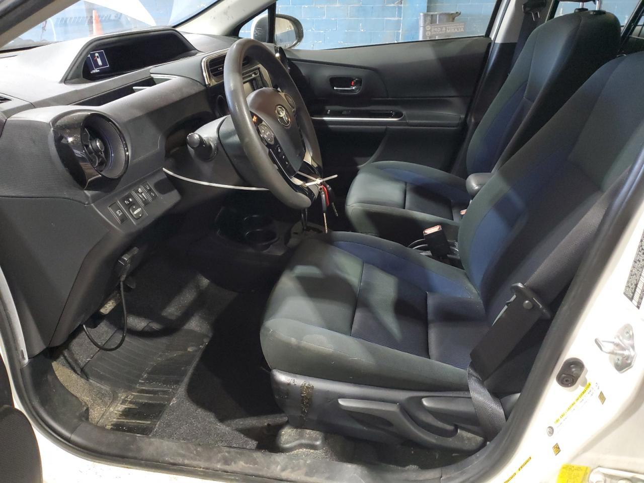 2018 TOYOTA PRIUS C - Image 7