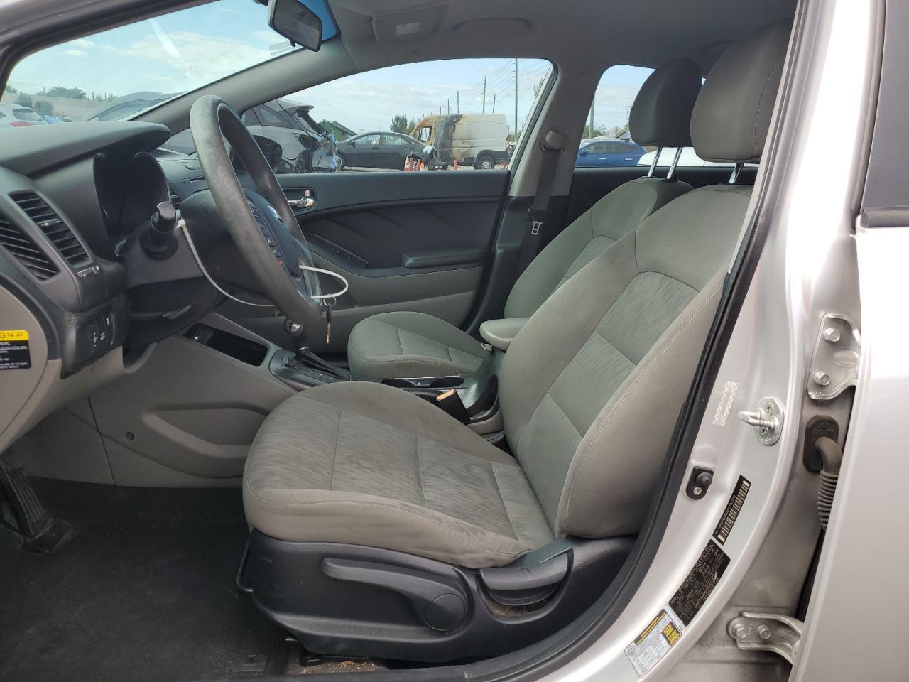 2015 KIA FORTE LX - Фото 7