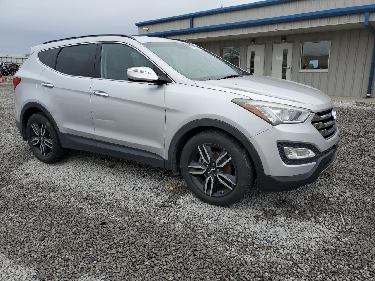 2013 HYUNDAI SANTA FE S - Image 4