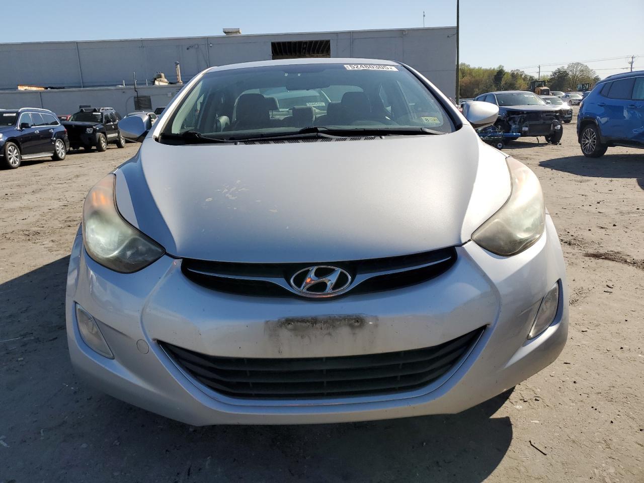 2013 HYUNDAI ELANTRA GL - Image 5