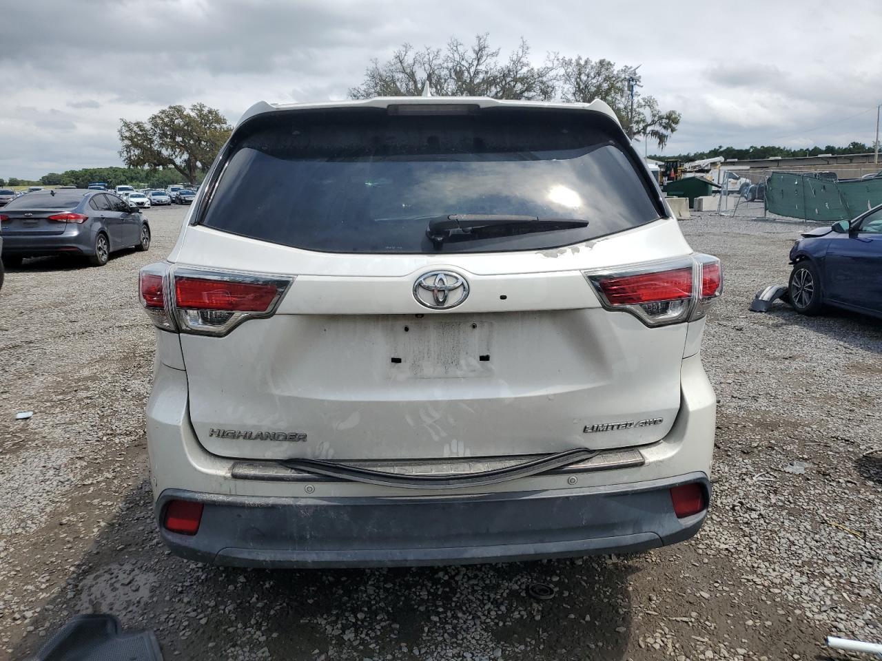 2015 TOYOTA HIGHLANDER - Фото 6