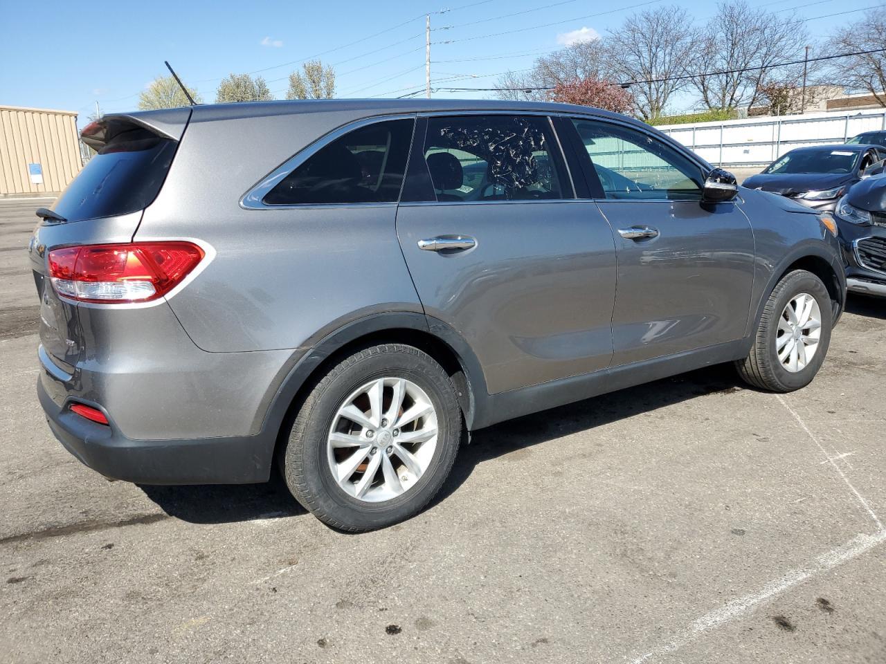 2017 KIA SORENTO LX - Фото 3