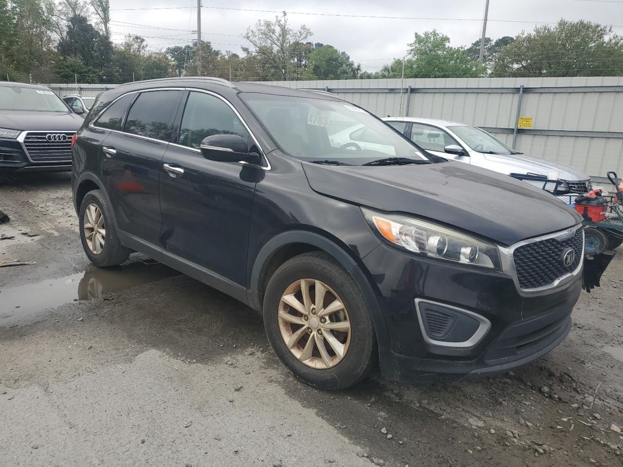 2016 KIA SORENTO LX - Image 4