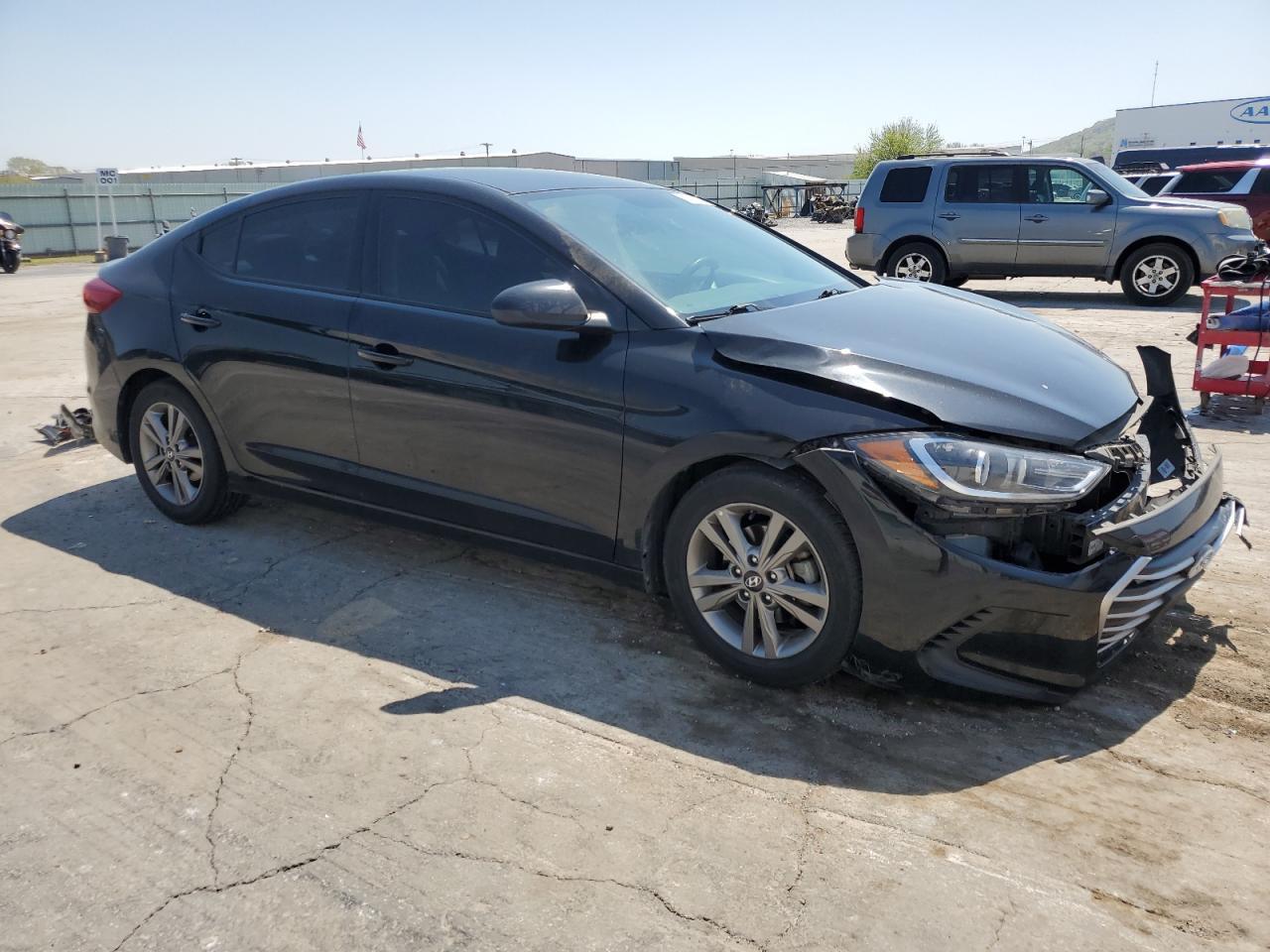 2018 HYUNDAI ELANTRA SE - Фото 4
