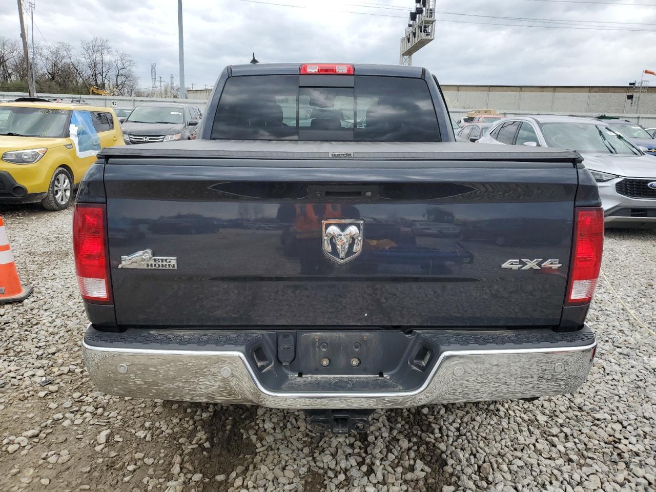 2017 RAM 1500 SLT - Image 6