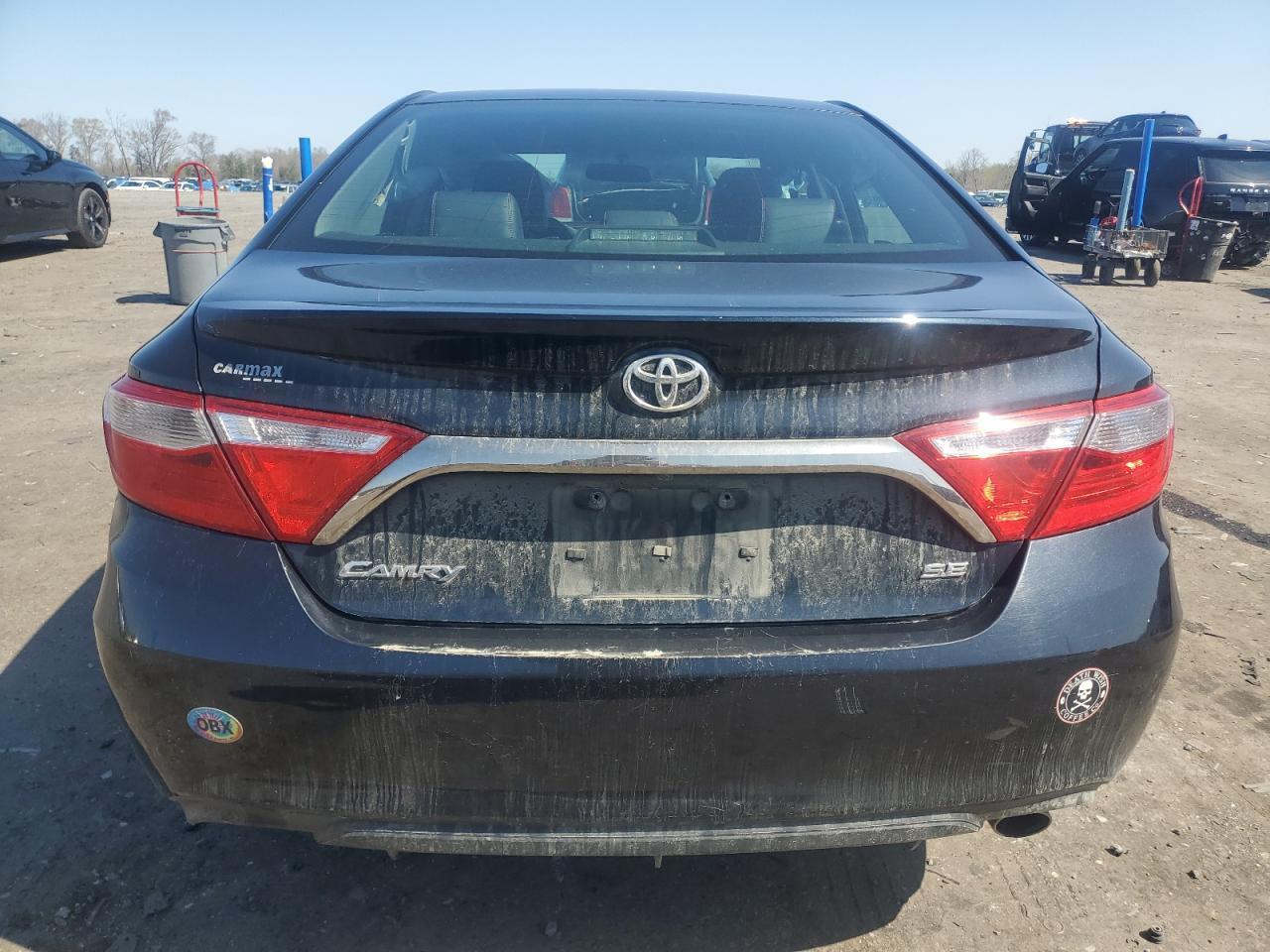 2017 TOYOTA CAMRY LE - Image 6