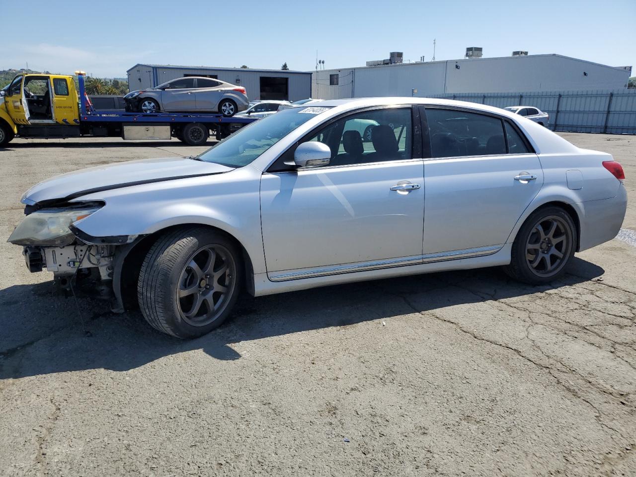 2011 TOYOTA AVALON BAS