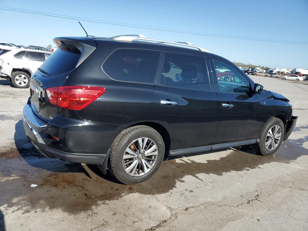 2017 NISSAN PATHFINDER - Image 3
