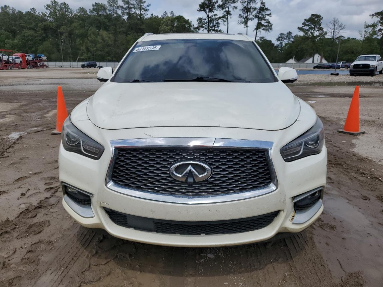 2017 INFINITI QX60 - Фото 5
