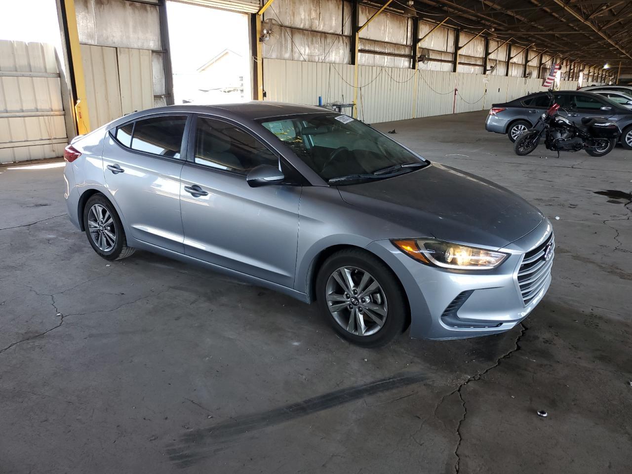 2017 HYUNDAI ELANTRA SE - Фото 4