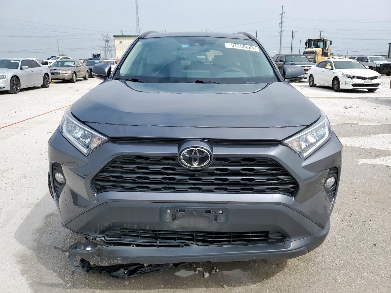 2020 TOYOTA RAV4 XLE - Image 5