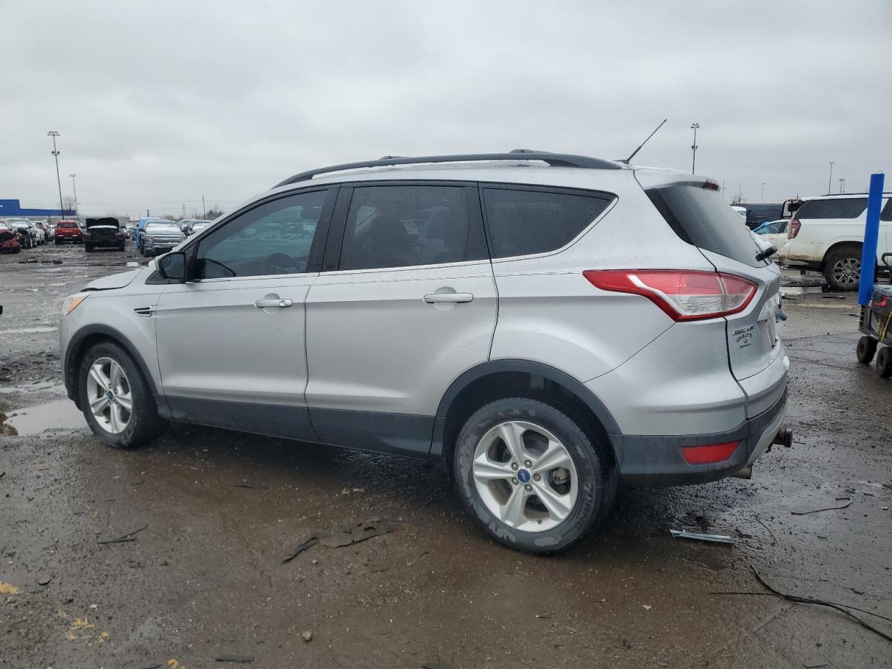 2013 FORD ESCAPE SE - Фото 2