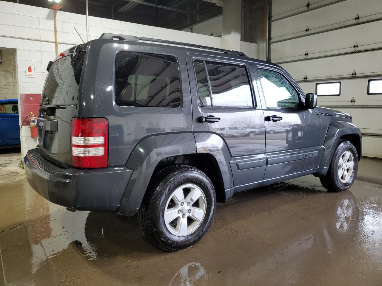 2010 JEEP LIBERTY SP - Фото 3