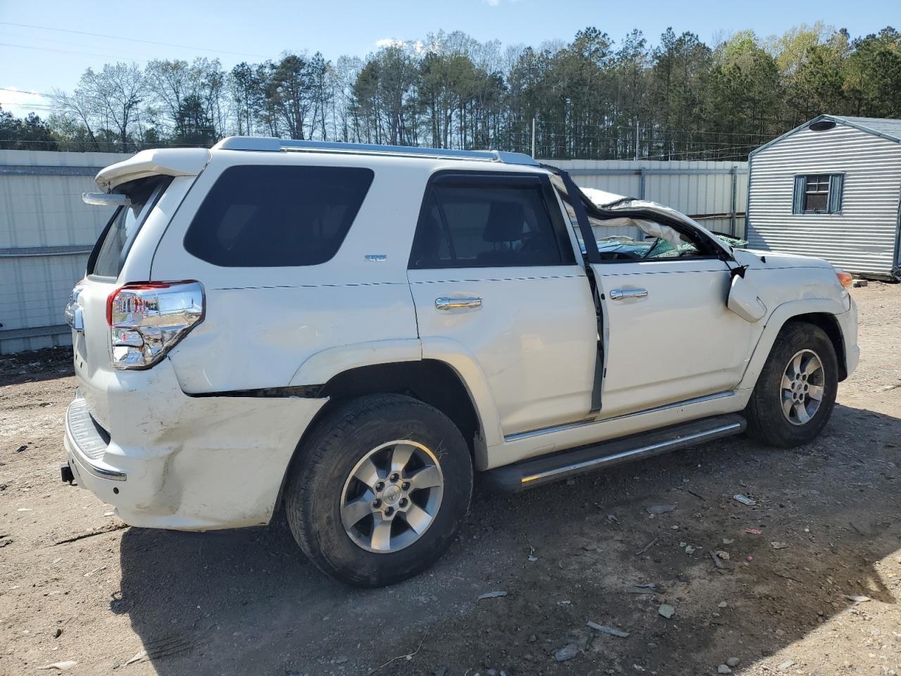 2011 TOYOTA 4RUNNER SR - Image 3