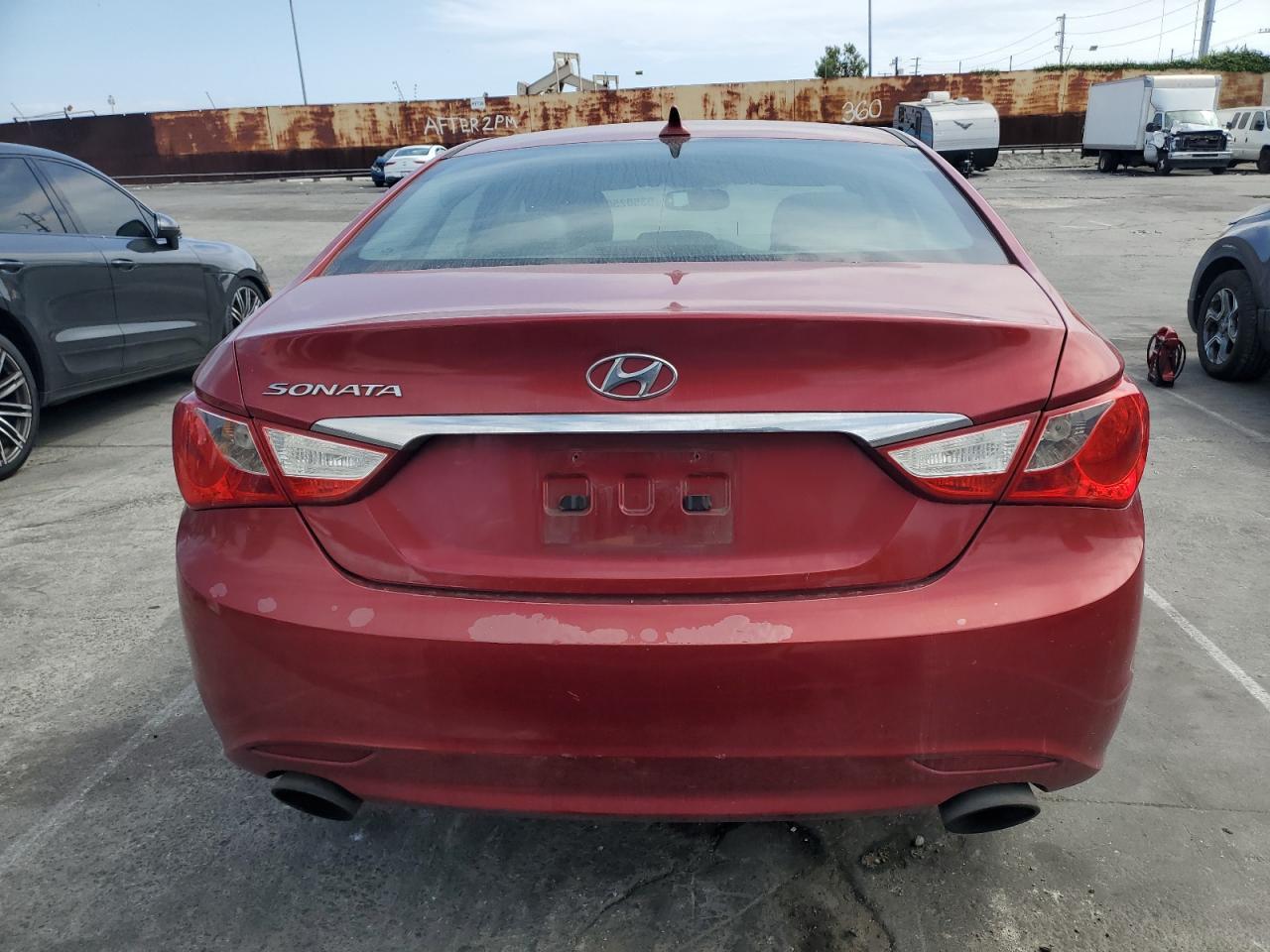 2011 HYUNDAI SONATA SE - Фото 6