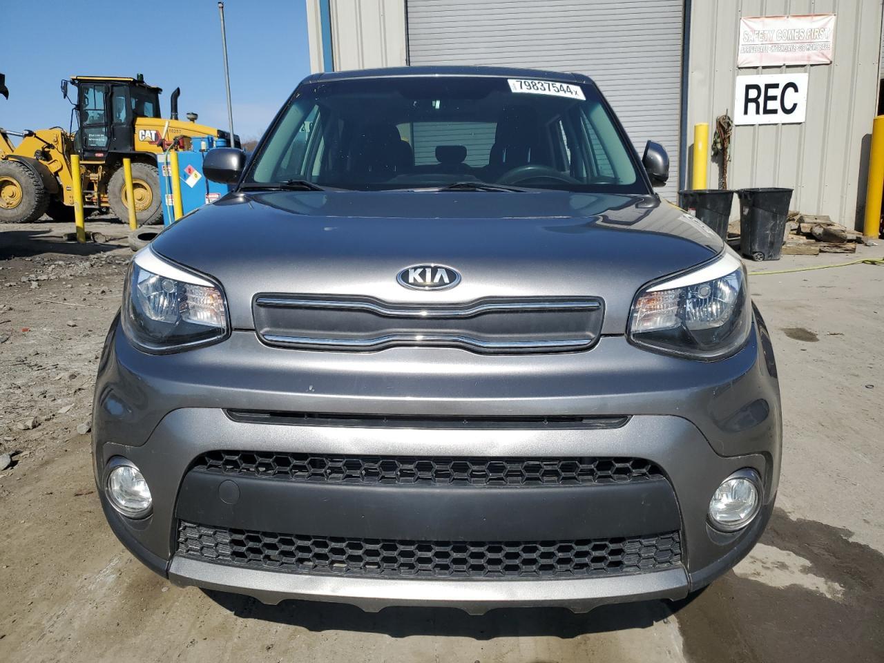 2019 KIA SOUL + - Image 5
