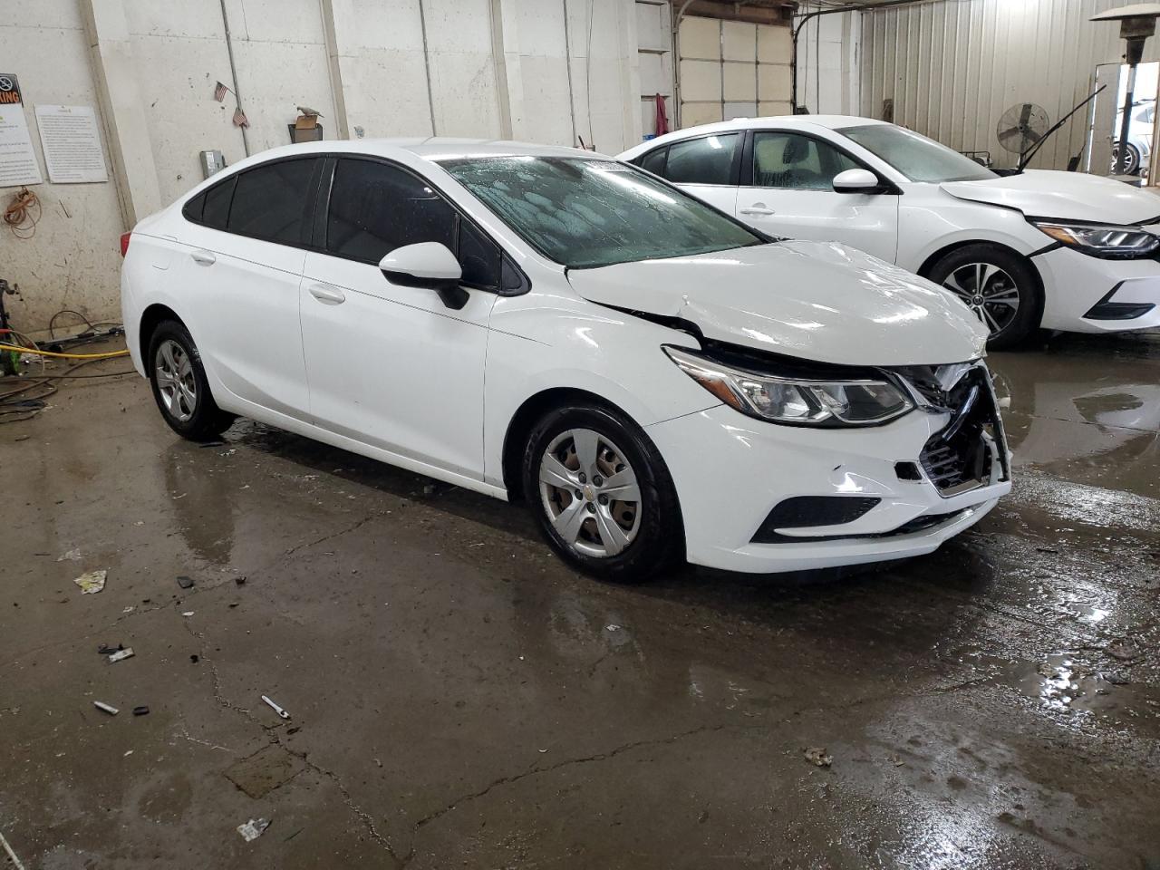 2017 CHEVROLET CRUZE LS - Фото 4