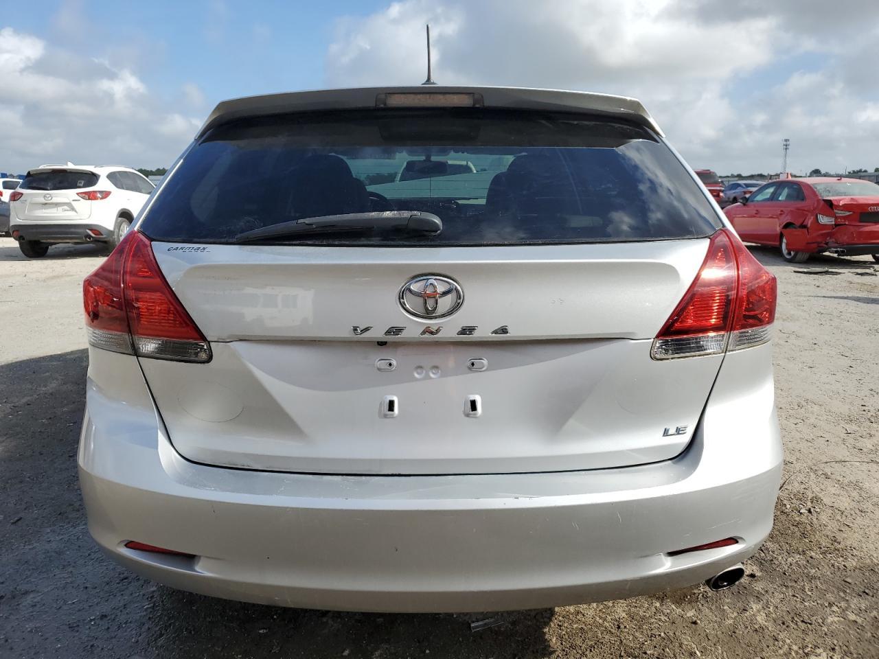 2013 TOYOTA VENZA LE - Фото 6