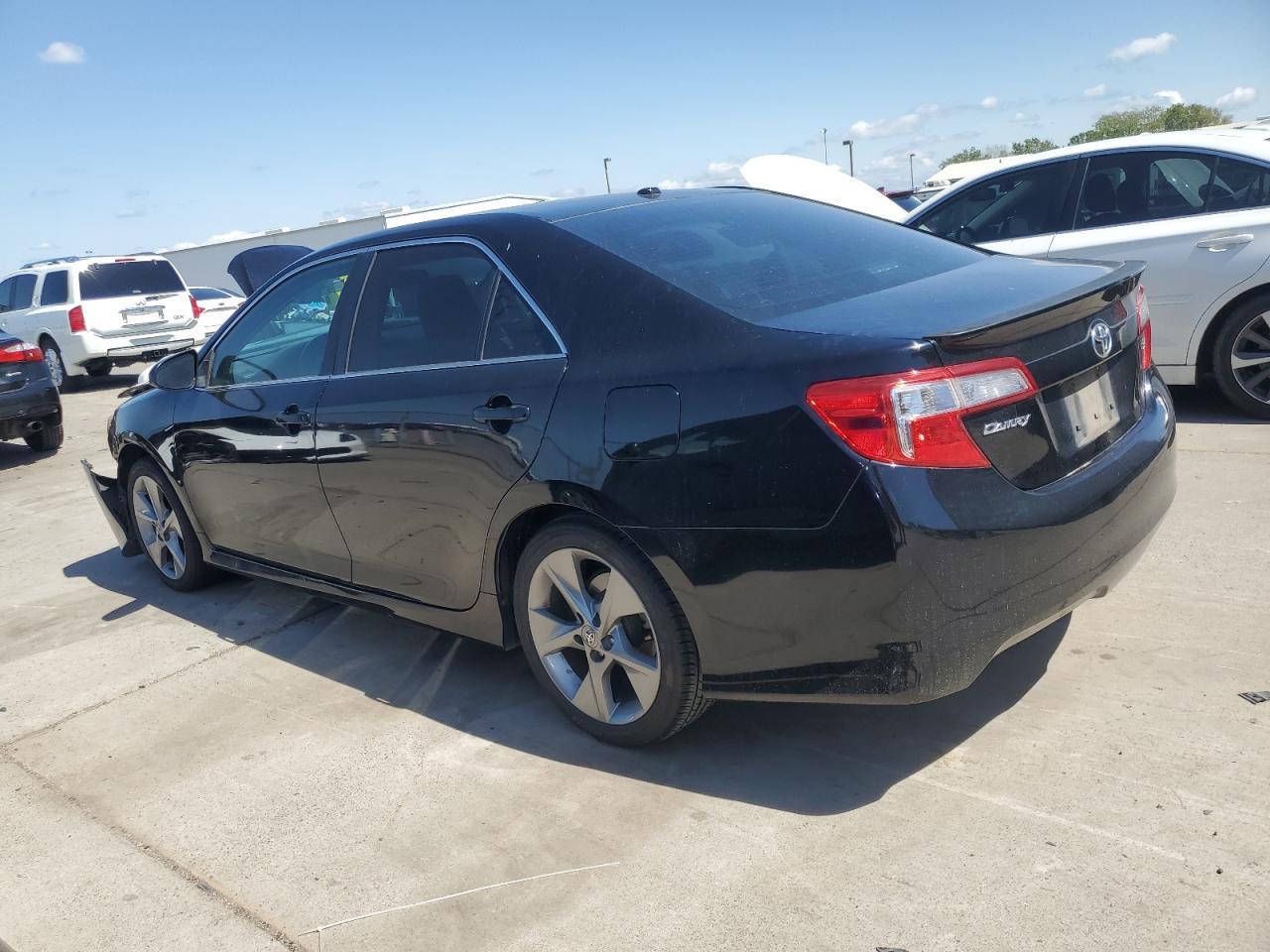 2014 TOYOTA CAMRY L - Image 2