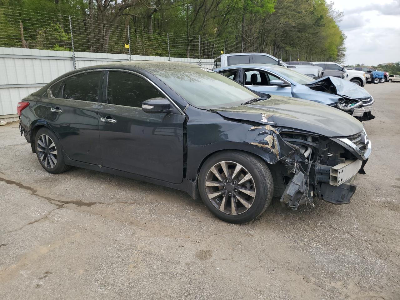 2016 NISSAN ALTIMA 2.5 - Фото 4