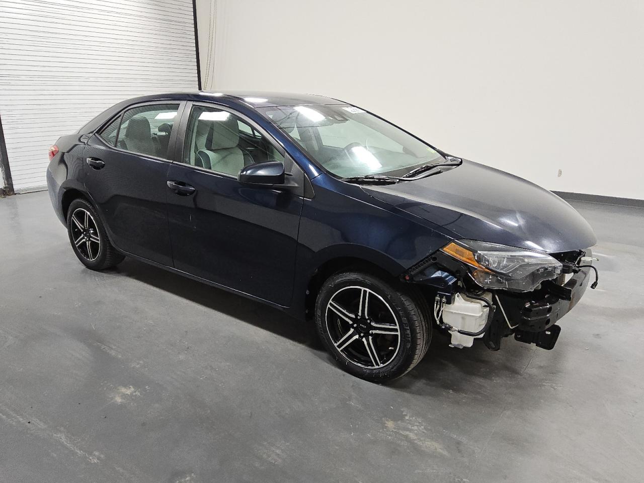 2019 TOYOTA COROLLA L - Image 4